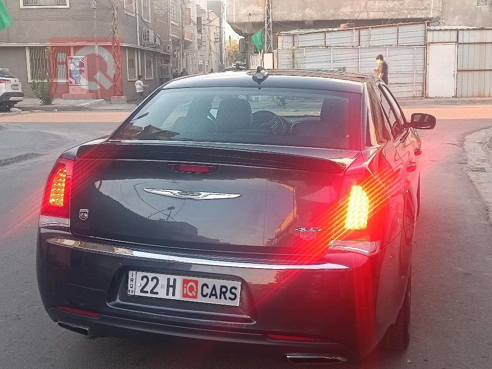 كرايسلر 300